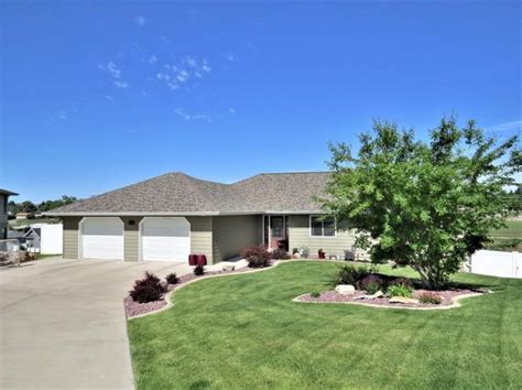 Browse 65 listings, view photos and connect with an agent to schedule a viewing. Great Falls Real Estate - Great Falls MT Homes For Sale ...