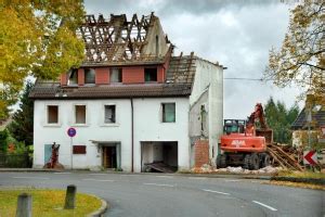 Wenn sie auf der suche nach einer abrissfirma oder abbruchfirma für die entkernung von ihrem haus oder für eine gebäudeentkernung sind, dann. Abriss - Abbruch und Entkernung in München - Haus ...