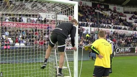 The home of leicester city on bbc sport online. Leicester goalkeepers ask for crossbar height to be checked - BBC Sport