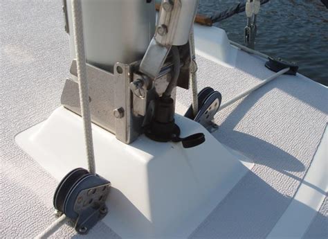 The Perfect Solo Mast Raising System For Small Sailboats Tropical Boating