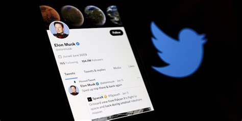 Elon Musk Twitter da mavi tik onay sisteminin tüm dünyada