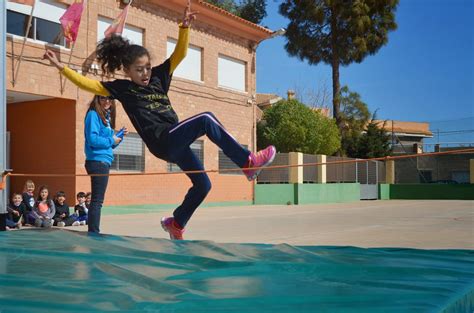 Se sabe de prácticas y competencias antiguas en las que se demostraba el talento, la fortaleza física o la agilidad de los hombres frente a reyes o en homenaje a sus dioses. A bordo con Irene: Olimpiadas Griegas