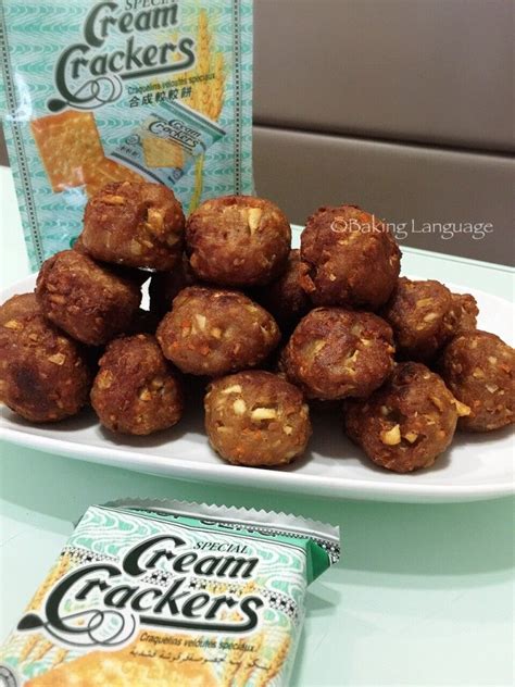Every piece is delicious, crunchy and full of goodness. Hup Seng Cream Cracker Meatballs | Cream crackers, Food ...