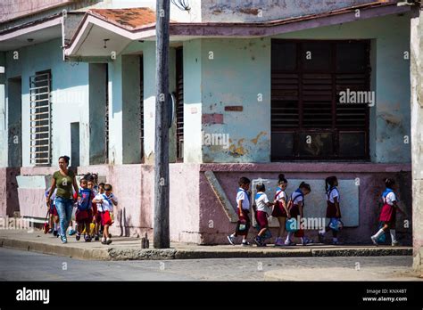 Cuban School Children Hi Res Stock Photography And Images Alamy