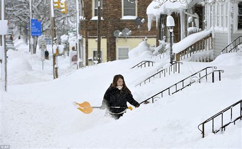 Tbw Almost 5 Feet Of Snow Smashes Pennsylvania Snow Records As Erie