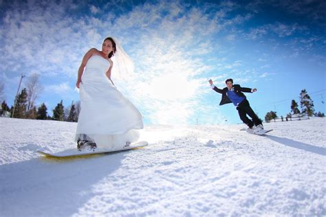 Bride And Groom Snowboarding Bbmr Snowonder