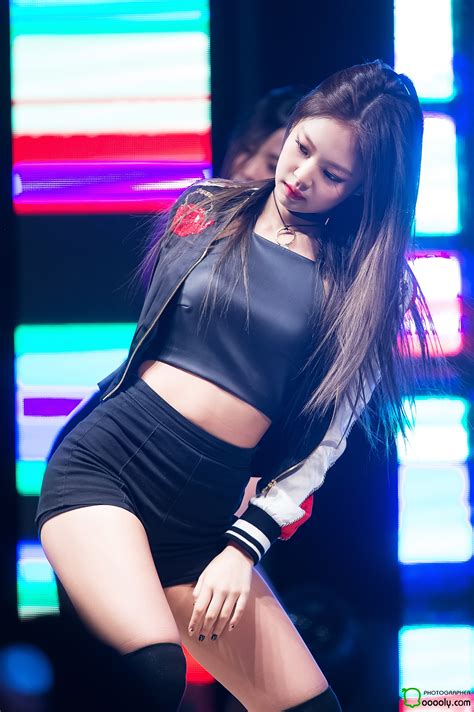 Pictures Of BLACKPINK Jennies Sexy New Stage Outfit Koreaboo