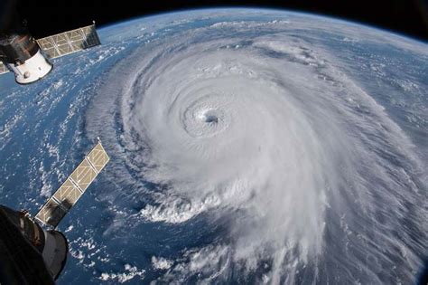 Los huracanes traen consigo vientos destructivos, lluvias torrenciales, inundaciones y tornados. Pronostican al menos 15 ciclones en temporada de Huracanes (+Foto)