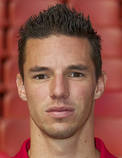 Yvon mvogo gaat bij psv door het stof na ongelukkige actie. Nick Viergever - Spelersprofiel 20/21 | Transfermarkt