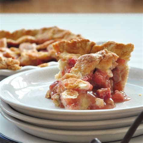 Apple Rhubarb Pie Foods Of Our Lives