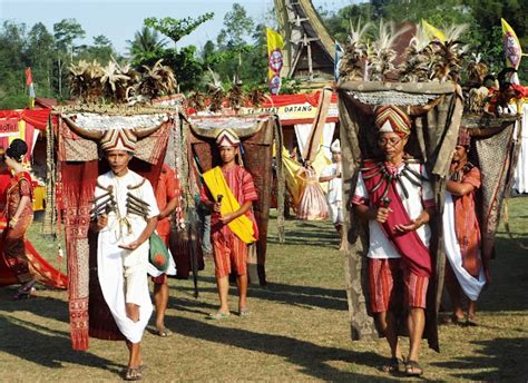 Berikut Keunikan Serta Kebudayaan Suku Toraja Asli Tondok Toraya