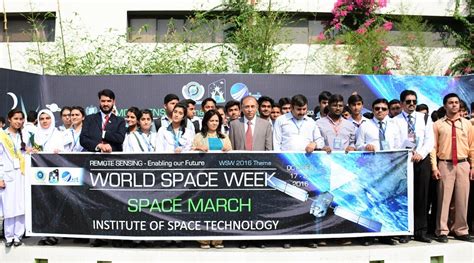 Space Week 2016 Inspires Young Pakistanis To Explore Space Science