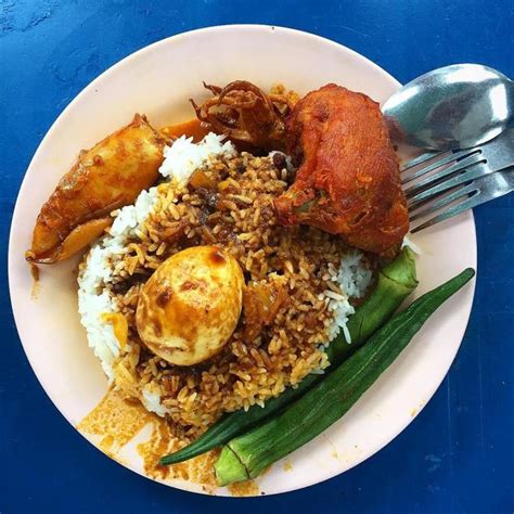 Kedai makan ini antara kedai makan yang sudah lama 6. Top 10 Best Nasi Kandar in Penang You Need To Try (Updated)