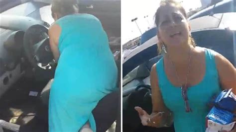 Woman Gets Caught Stealing Out Of Man S Car