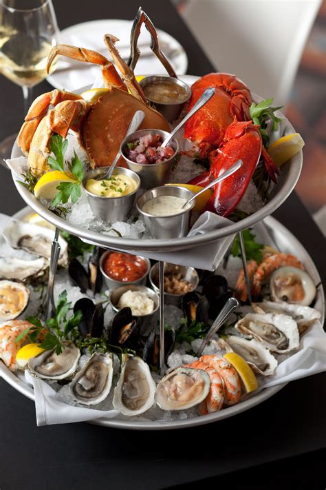 12 Teeming Seafood Platters To Indulge In Along LA's Westside | Food ...