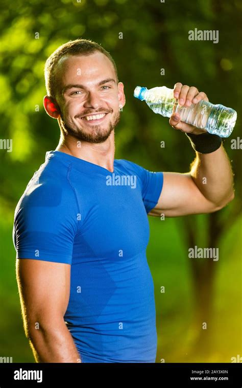 Man Drinking Water Thirsty Hi Res Stock Photography And Images Alamy