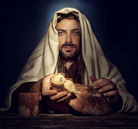 140 Communion Jesus Christ Bread Giving Stock Photos Pictures