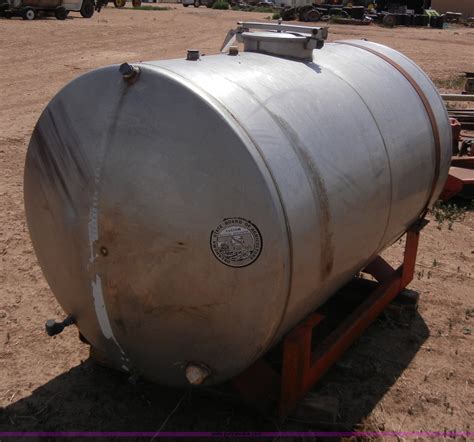 500 Gallon Stainless Steel Tank With Frame In Hooker Ok Item A9747