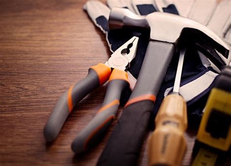 Should You Supply Your Workers With Tools Contractor Talk