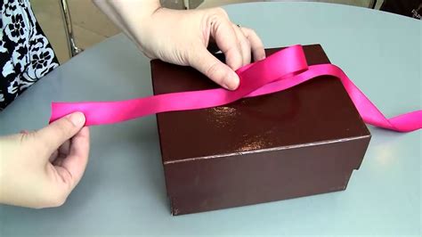 Ribbon bows are used on everything from hair ribbons to the bows on packages. Do it yourself! How to Tie a Perfect Gift Box Bow Like the ...