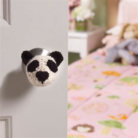 Red Heart Panda Doorknob Cozy | Crochet mug cozy, Crochet panda, Red