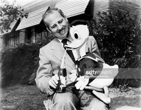 Disney Donald Duck Photos And Premium High Res Pictures Getty Images