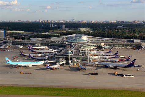 Infraestrutura No Aeroporto Internacional De Sheremetyevo Aviões Que