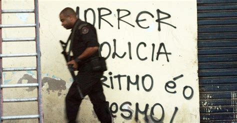 Polícia Ocupa Complexo Do Caju E Barreira Do Vasco No Rio Bol Fotos