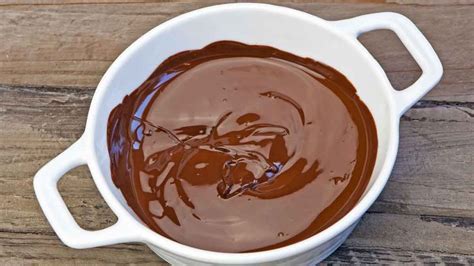 Sauce au chocolat une crème très légère et délicate à ne pas manquer