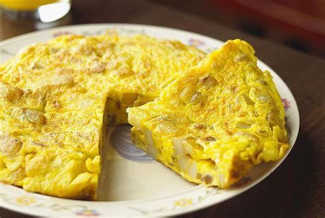 Murah meriah, lezat dan beda dengan telur dadar biasa. 11 Cara Memasak Telur yang Unik, Mudah, dan Menggugah Selera
