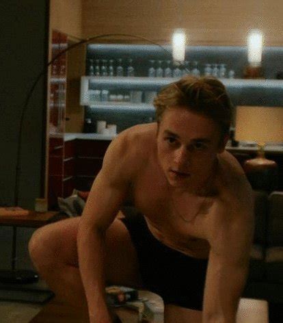 Casper S Naked Male Celebs On Twitter Ben Hardy Naked In The Voyeurs Clip Https T Co