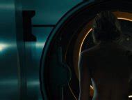 Naked Shailene Woodley In Allegiant