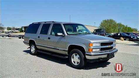 1999 Gmcholdenchevrolet Suburban The Official Suv Of R