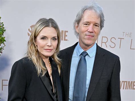 Who Is Michelle Pfeiffers Husband All About David E Kelley