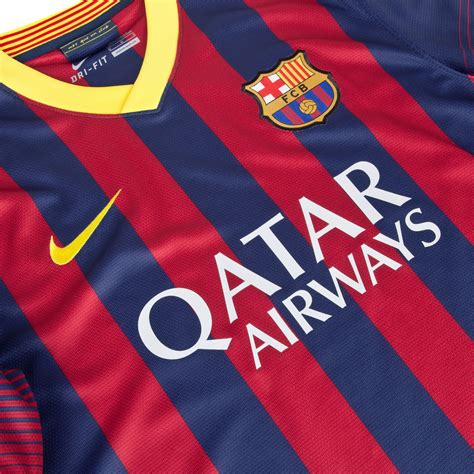 Serwis fcbarca.com to codziennie aktualizowane centrum kibica barcelony. FC Barcelona 13/14 Home + Away Kits Released + Third Kit ...