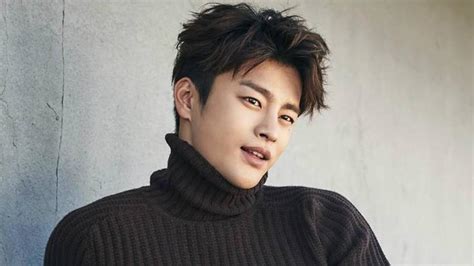 Top 10 Most Popular And Handsome Korean Drama Actors Reelrundown 76480