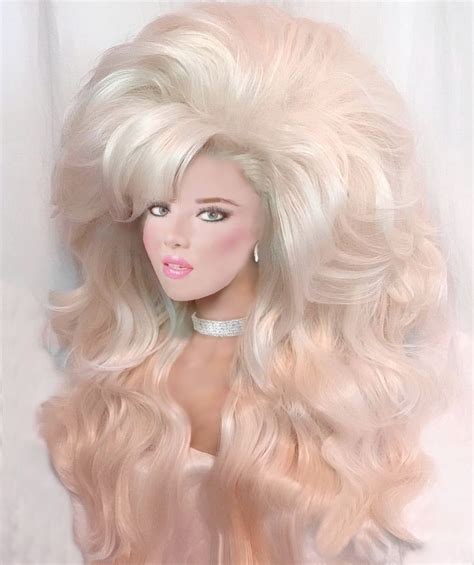 Pin By Milan Kasinec On Krasks Big Blonde Hair Long Hair Pictures