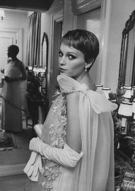 mia farrow 1968 robes vintage wedding gowns vintage vintage film divas mia farrow pixie