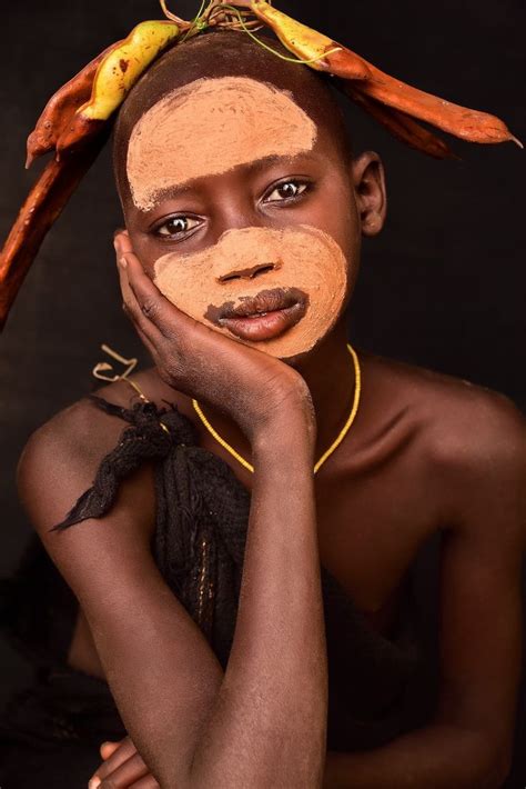 Interview Intimate Portraits Capture The Beauty Of Ethiopia S Suri Tribe Women Portrait
