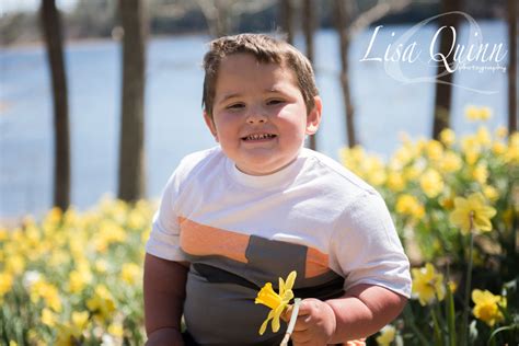 Lo Photography The Stackhouse Boys Spring Daffodil Session Maine