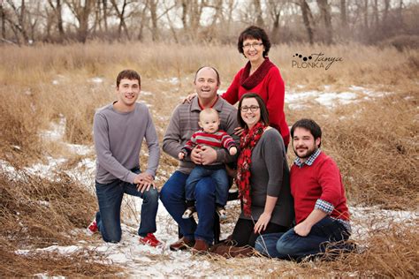 When choosing your family photo color scheme, it really depends on the setting of the photography session. Debbie & Larry | Lethbridge Family Photography - Blog ...
