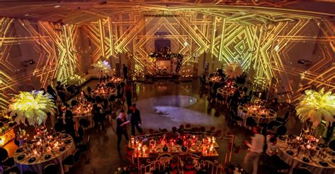 Take a cue from jay gatsby himself and invite your guests to dress to the nines as you wine and dine the night away. 20 Great Gatsby Party Themes & Ideas That Will Take You ...