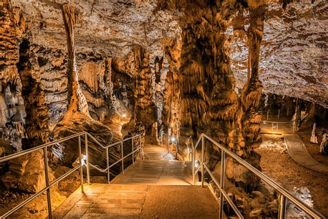 Baradle Cave In Aggtelek National Park In Hungury المسافرون