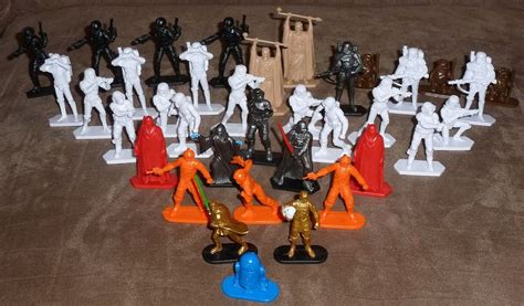 Various Original Trilogy Hasbro Star Wars Command Figures Collected