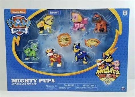 Paw Patrol Mighty Pups Action Pack T Set 6 Figures Light Up Badges