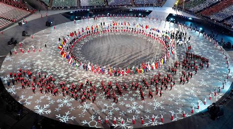 Algunos de los elementos de las ceremonias modernas rememoran a los juegos antiguos de donde la olimpiada moderna toman su ascendencia. Corea del Sur clausura los Juegos Olímpicos de Invierno ...