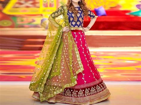 Best Mehndi Dresses Color Combinations Pakstyle Fashion Blog