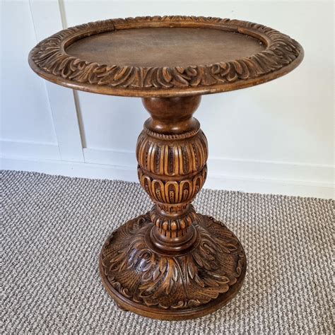 Carved Victorian End Table Jc0444 La417194