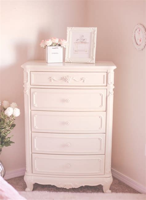 We did not find results for: Must-Haves For A Beautiful Feminine Bedroom | Feminine ...