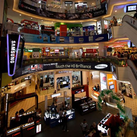 Jon takes a road trip about as far as possible — to kuala lumpur, malaysia — and visits the amazing low yat plaza, malaysia's largest lifestyle mall. also known as a gadget & electronics mecca! Plaza Low Yat - Meet The Cities